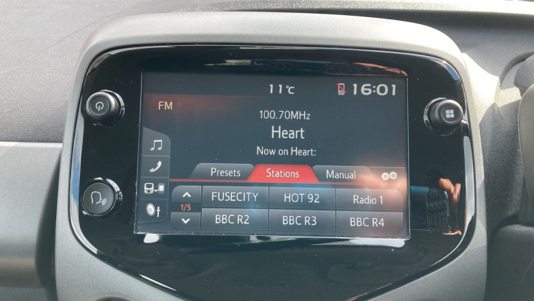 Toyota Aygo 1.0 VVT-i X-Play TSS 5dr x-shift Petrol Hatchback